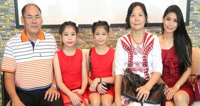 First IVF Twins baby family