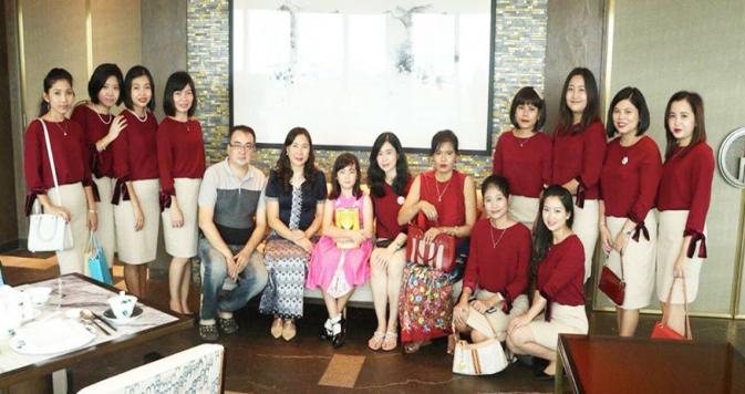 Get together photo shooting with family of first IVF baby at BFC 12th Anniversary.