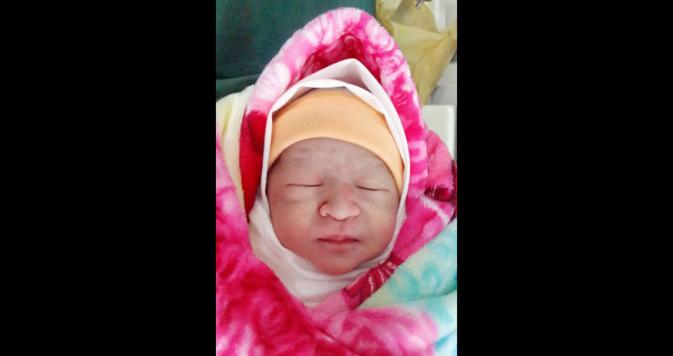 351 baby Girl, DOB