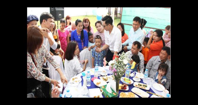 200 Babies Party